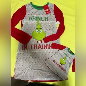 NWT- Girls Grinch Nightgown with matching Doll Gown Size 8